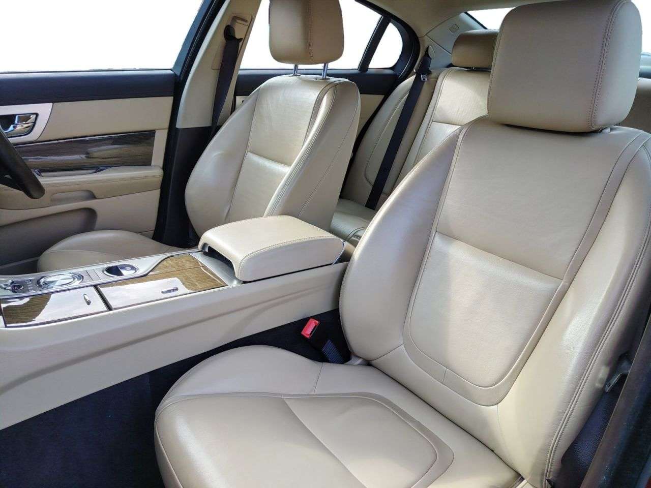 2012 JAGUAR XF 2012 JAGUAR XF
