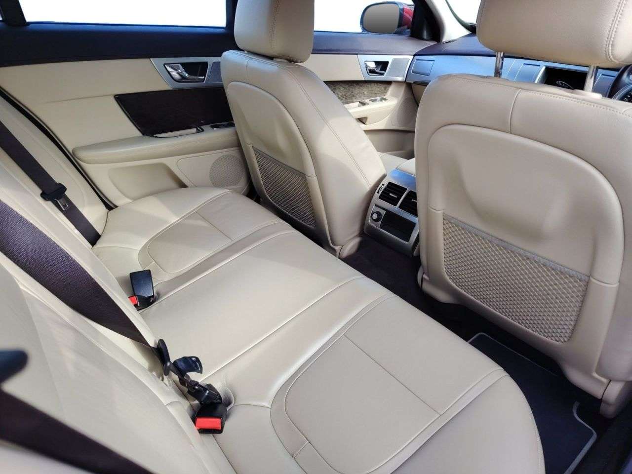 2012 JAGUAR XF 2012 JAGUAR XF