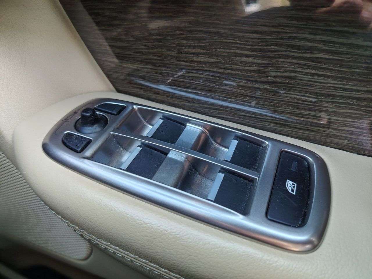2012 JAGUAR XF 2012 JAGUAR XF