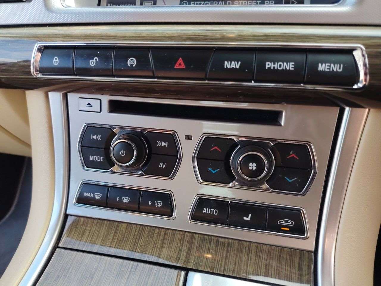 2012 JAGUAR XF 2012 JAGUAR XF