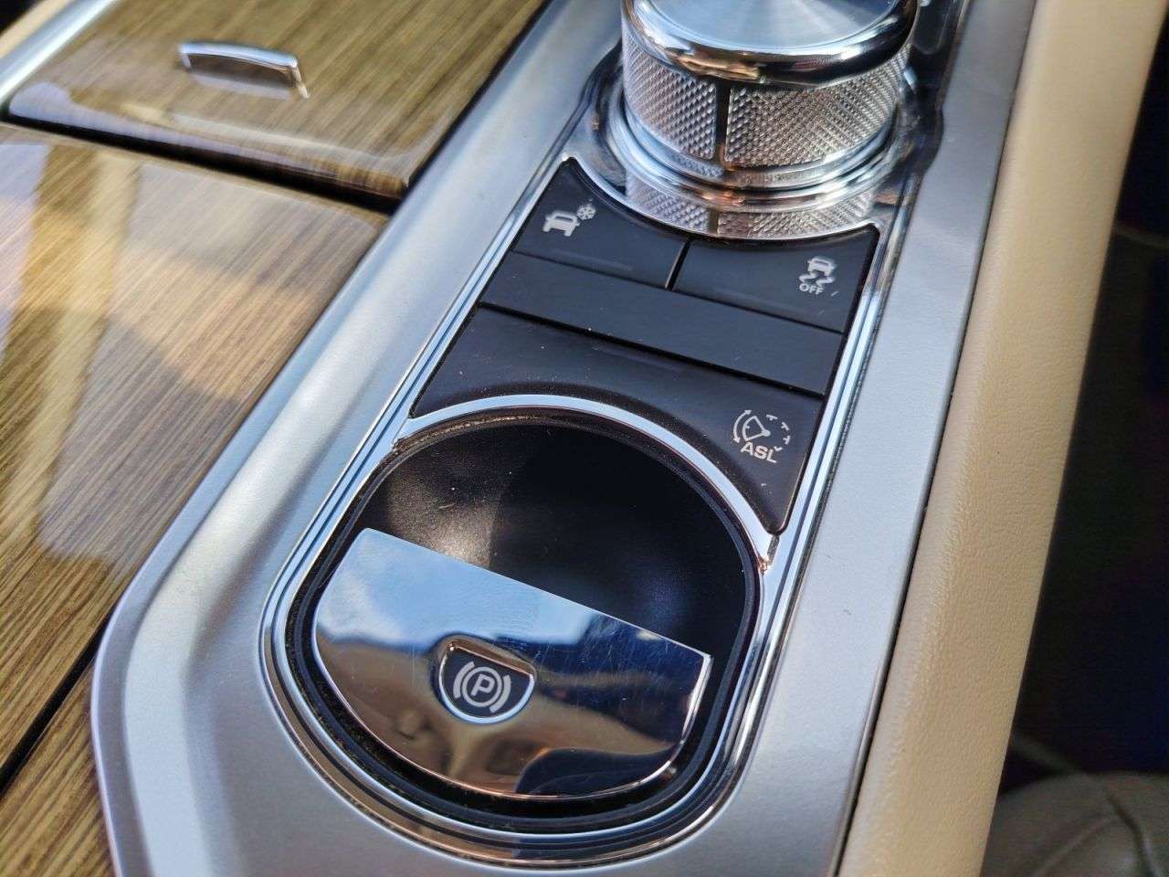 2012 JAGUAR XF 2012 JAGUAR XF