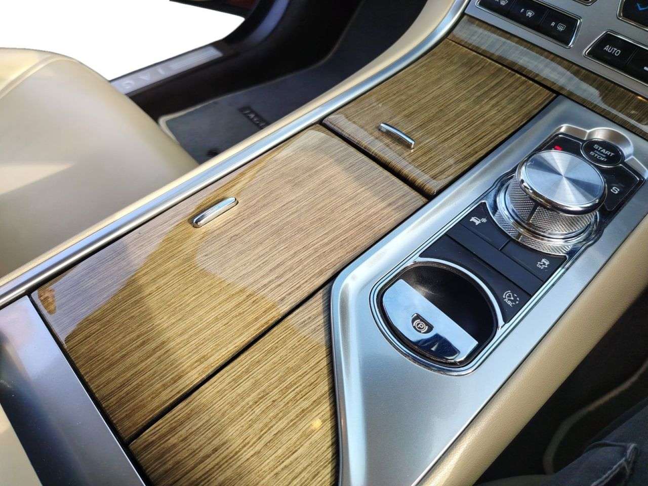 2012 JAGUAR XF 2012 JAGUAR XF
