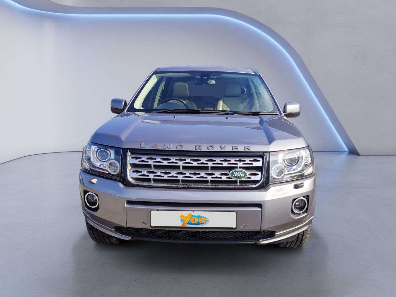 A 2013 LAND ROVER FREELANDER 2 2.2 SD4 HSE Lux SUV 5dr Diesel CommandShift 4WD Euro 5 (190 ps) 10 STAMP FU A 2013 LAND ROVER FREELANDER 2 2.2 SD4 HSE Lux SUV 5dr Diesel CommandShift 4WD Euro 5 (190 ps) 10 STAMP FU