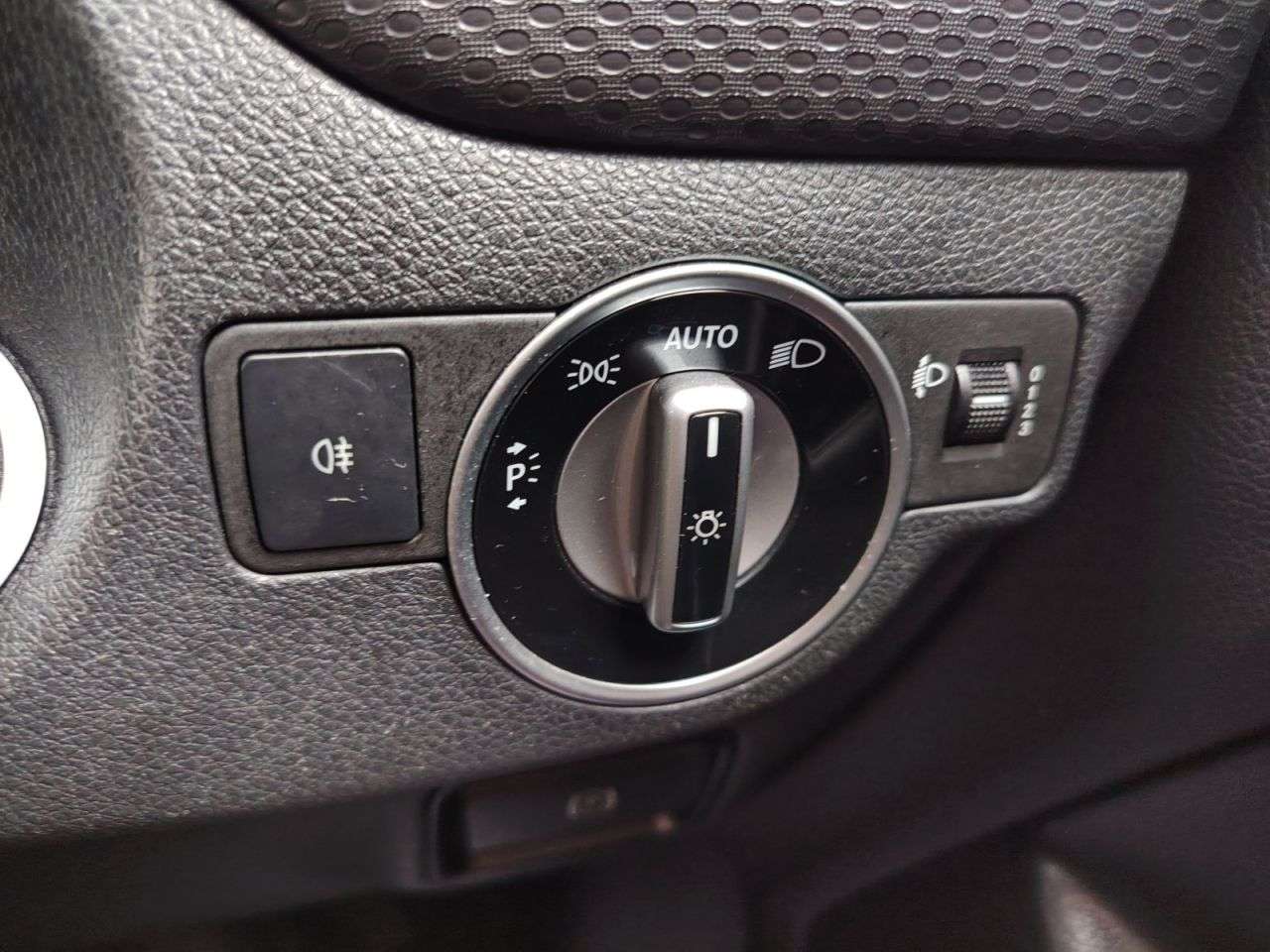 2017 MERCEDES-BENZ A CLASS 2017 MERCEDES-BENZ A CLASS