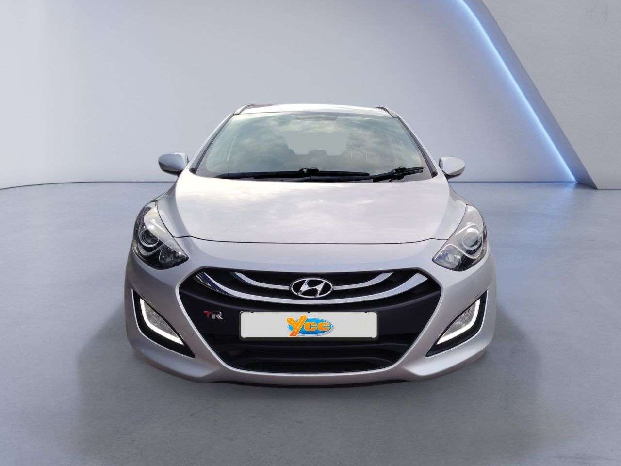 A 2013 HYUNDAI I30 1.6 Active Tourer 5dr Petrol Manual Euro 5 (120 ps) A 2013 HYUNDAI I30 1.6 Active Tourer 5dr Petrol Manual Euro 5 (120 ps)