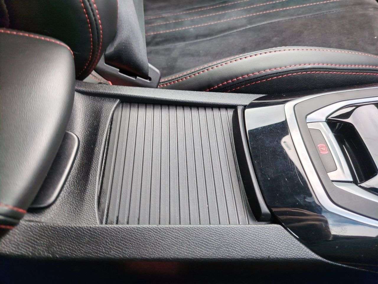 2015 PEUGEOT 308 2015 PEUGEOT 308