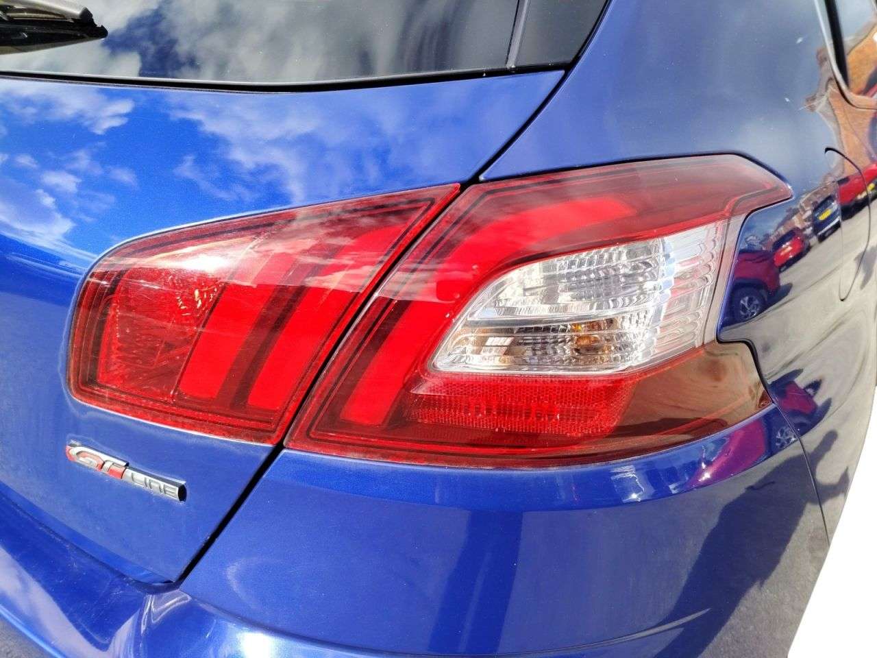 2015 PEUGEOT 308 2015 PEUGEOT 308