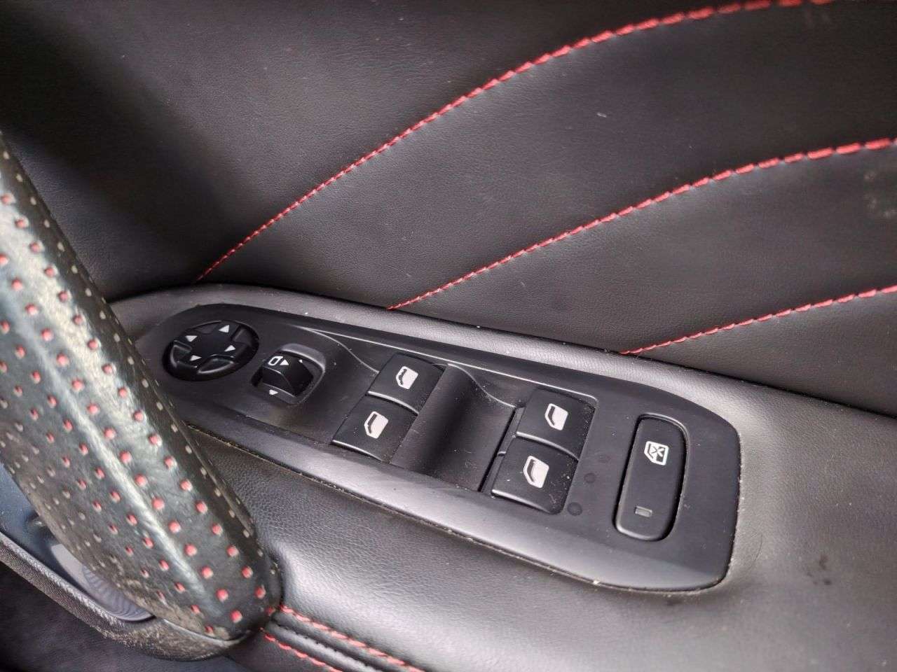 2015 PEUGEOT 308 2015 PEUGEOT 308