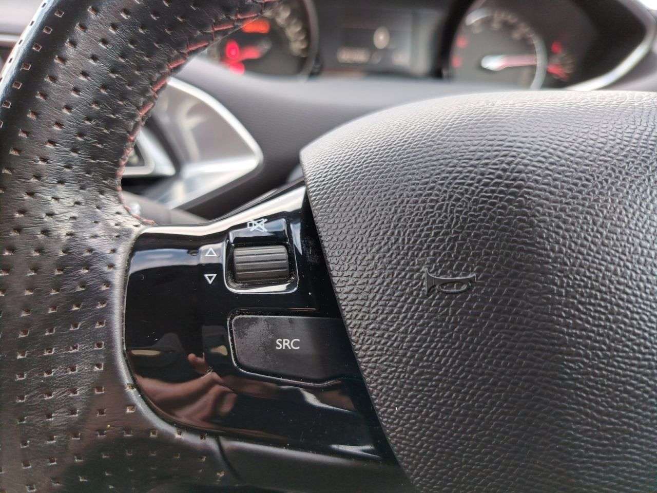 2015 PEUGEOT 308 2015 PEUGEOT 308