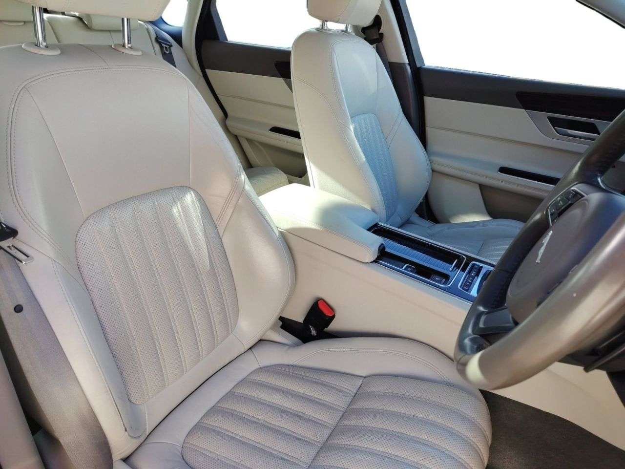 2016 JAGUAR XF 2016 JAGUAR XF