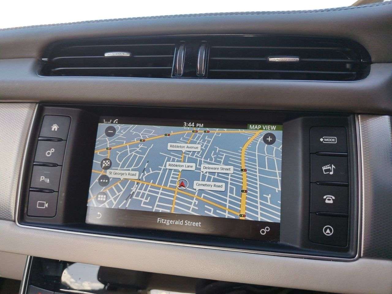 2016 JAGUAR XF 2016 JAGUAR XF