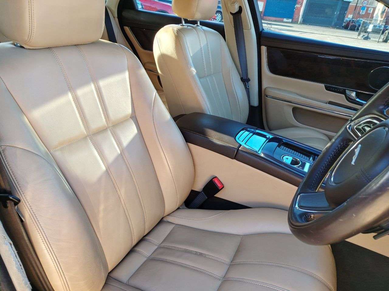 2011 JAGUAR XJ 2011 JAGUAR XJ