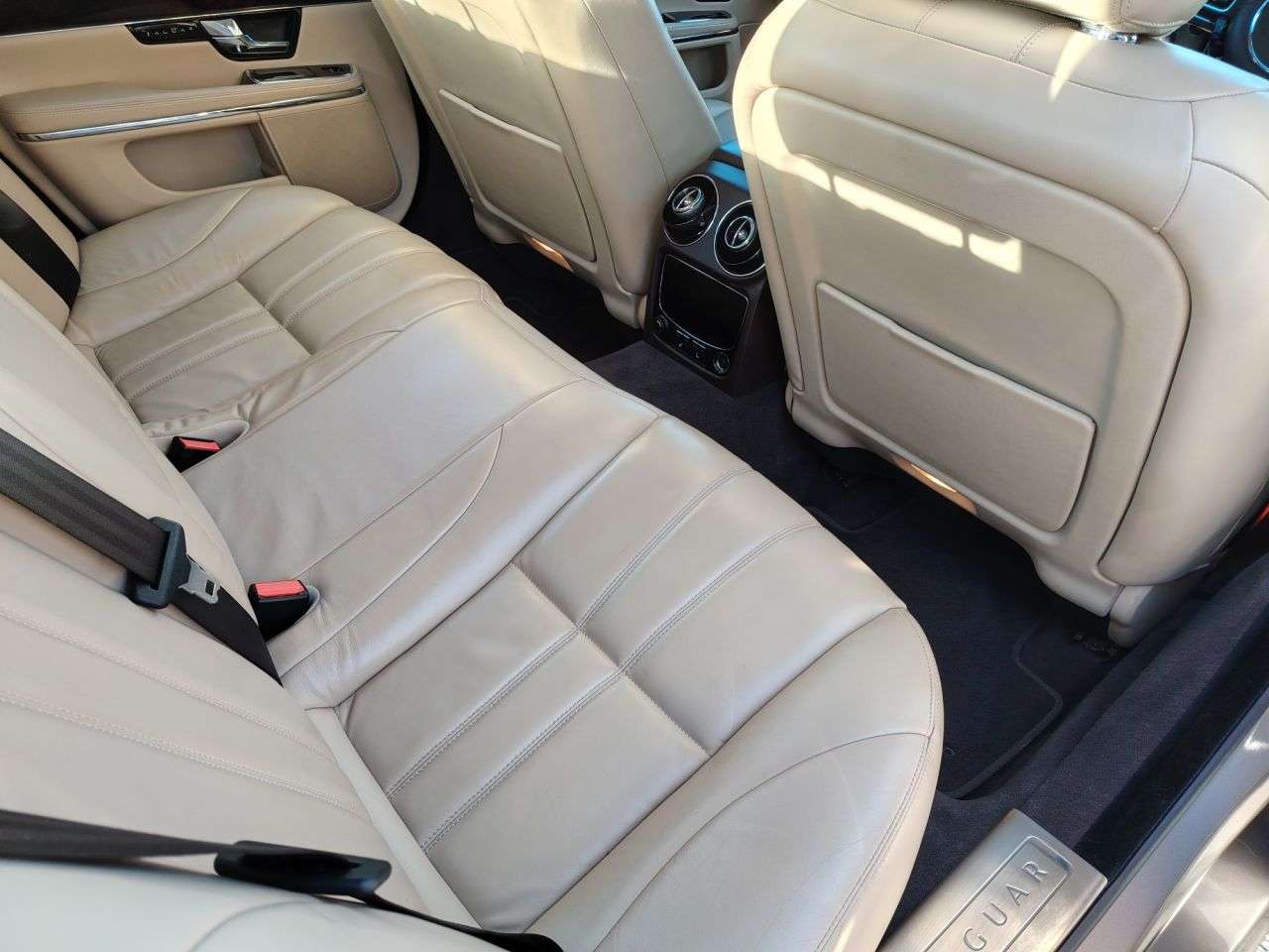 2011 JAGUAR XJ 2011 JAGUAR XJ