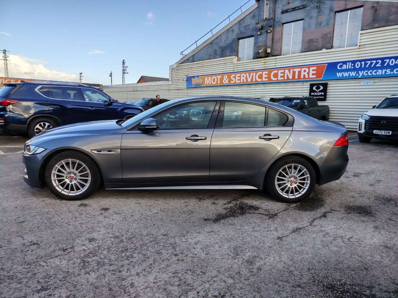2016 JAGUAR XE 2016 JAGUAR XE