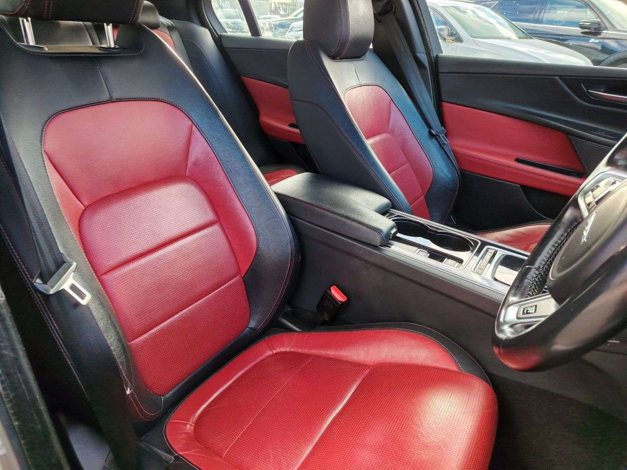 2016 JAGUAR XE 2016 JAGUAR XE