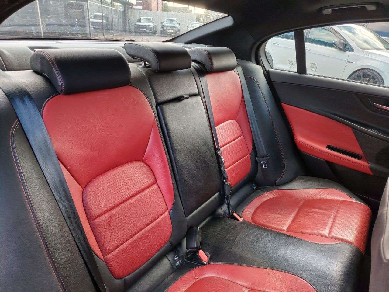2016 JAGUAR XE 2016 JAGUAR XE