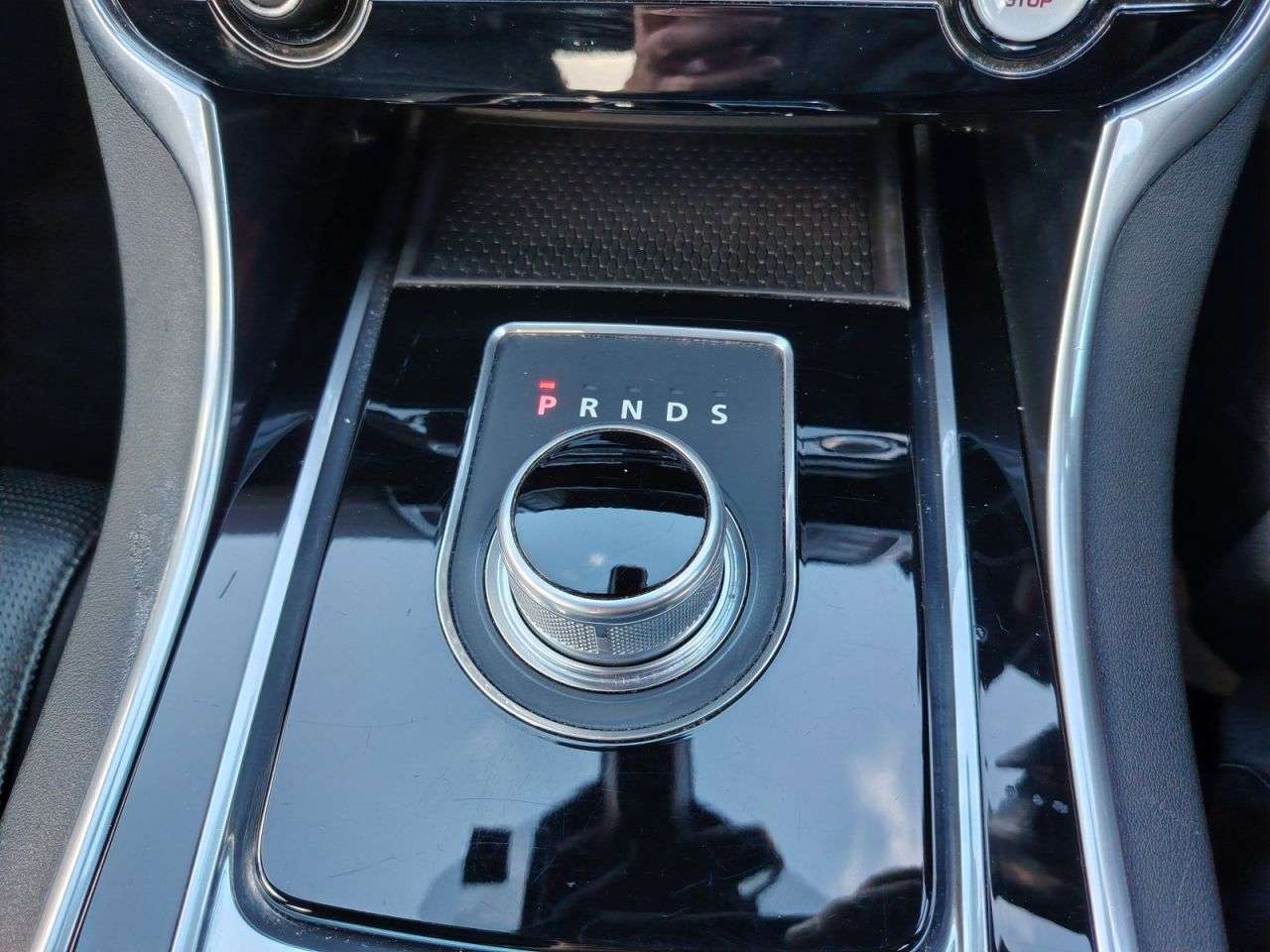 2015 JAGUAR XE 2015 JAGUAR XE