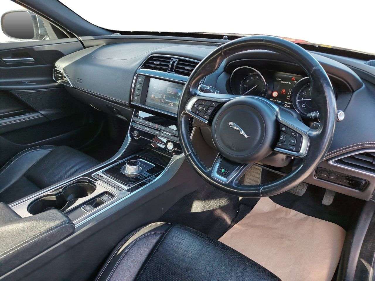 2015 JAGUAR XE 2015 JAGUAR XE