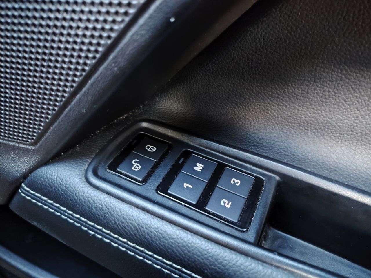 2015 JAGUAR XE 2015 JAGUAR XE