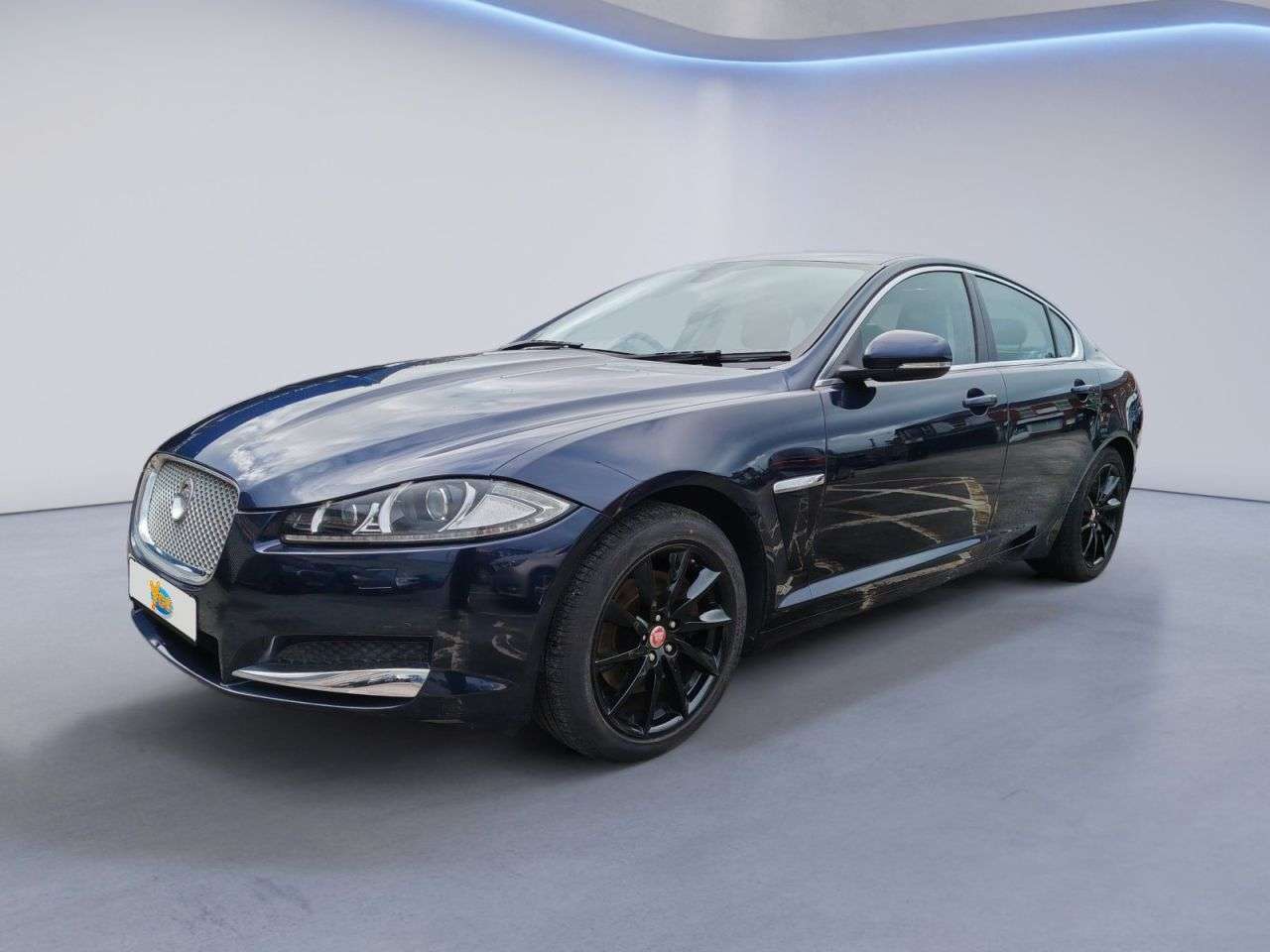 A 2014 JAGUAR XF 2.2d Premium Luxury Saloon 4dr Diesel Auto Euro 5 (s/s) (200 ps) GREAT VALU A 2014 JAGUAR XF 2.2d Premium Luxury Saloon 4dr Diesel Auto Euro 5 (s/s) (200 ps) GREAT VALU
