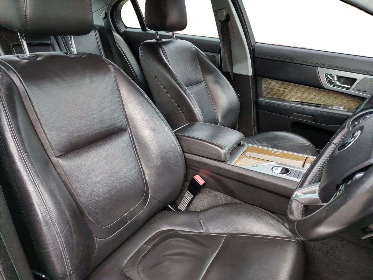 2014 JAGUAR XF 2014 JAGUAR XF