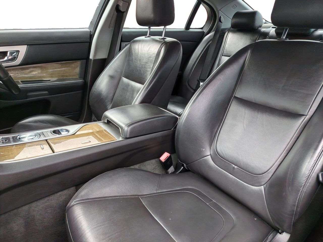 2014 JAGUAR XF 2014 JAGUAR XF