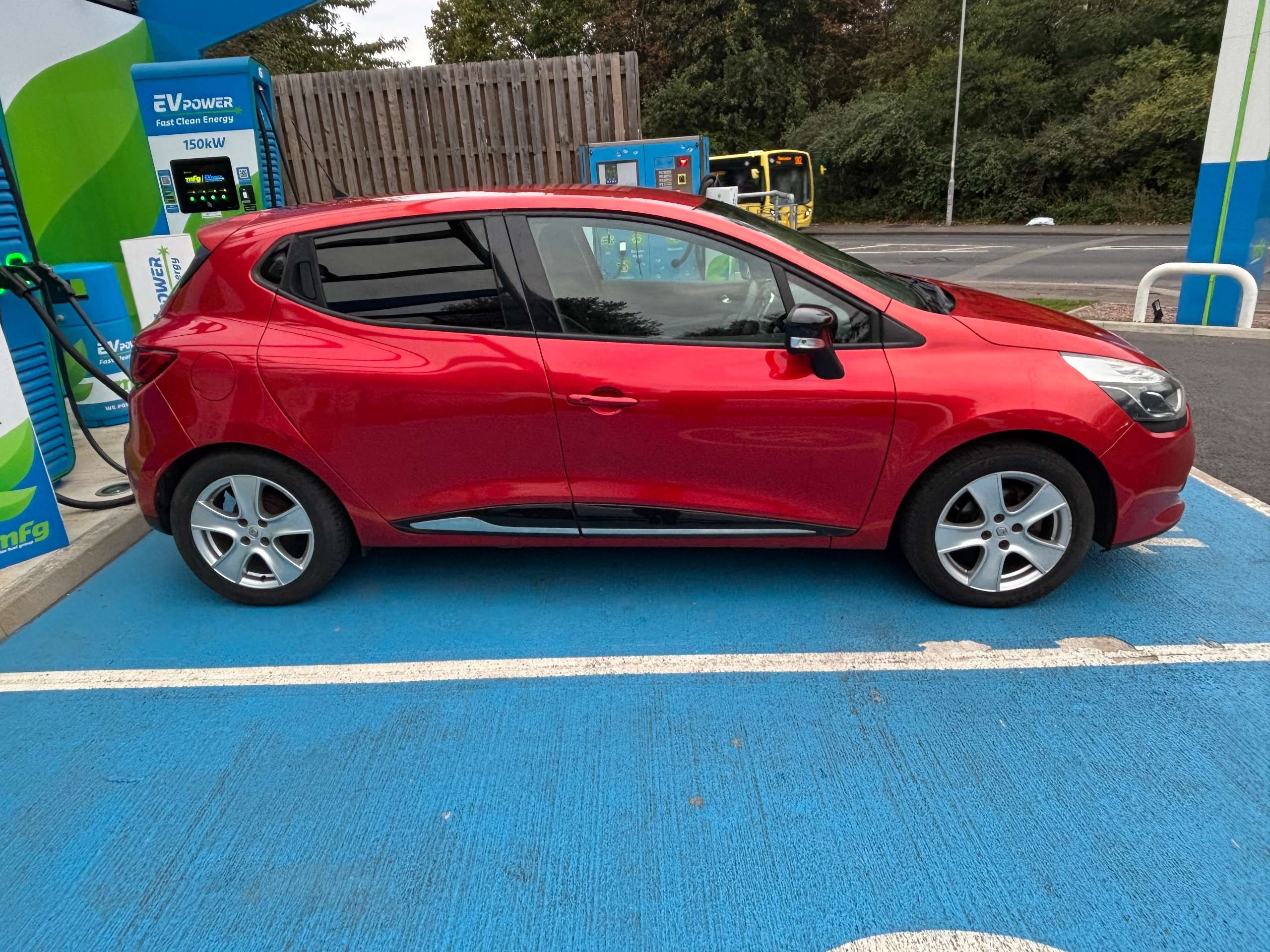 2016 RENAULT CLIO 2016 RENAULT CLIO