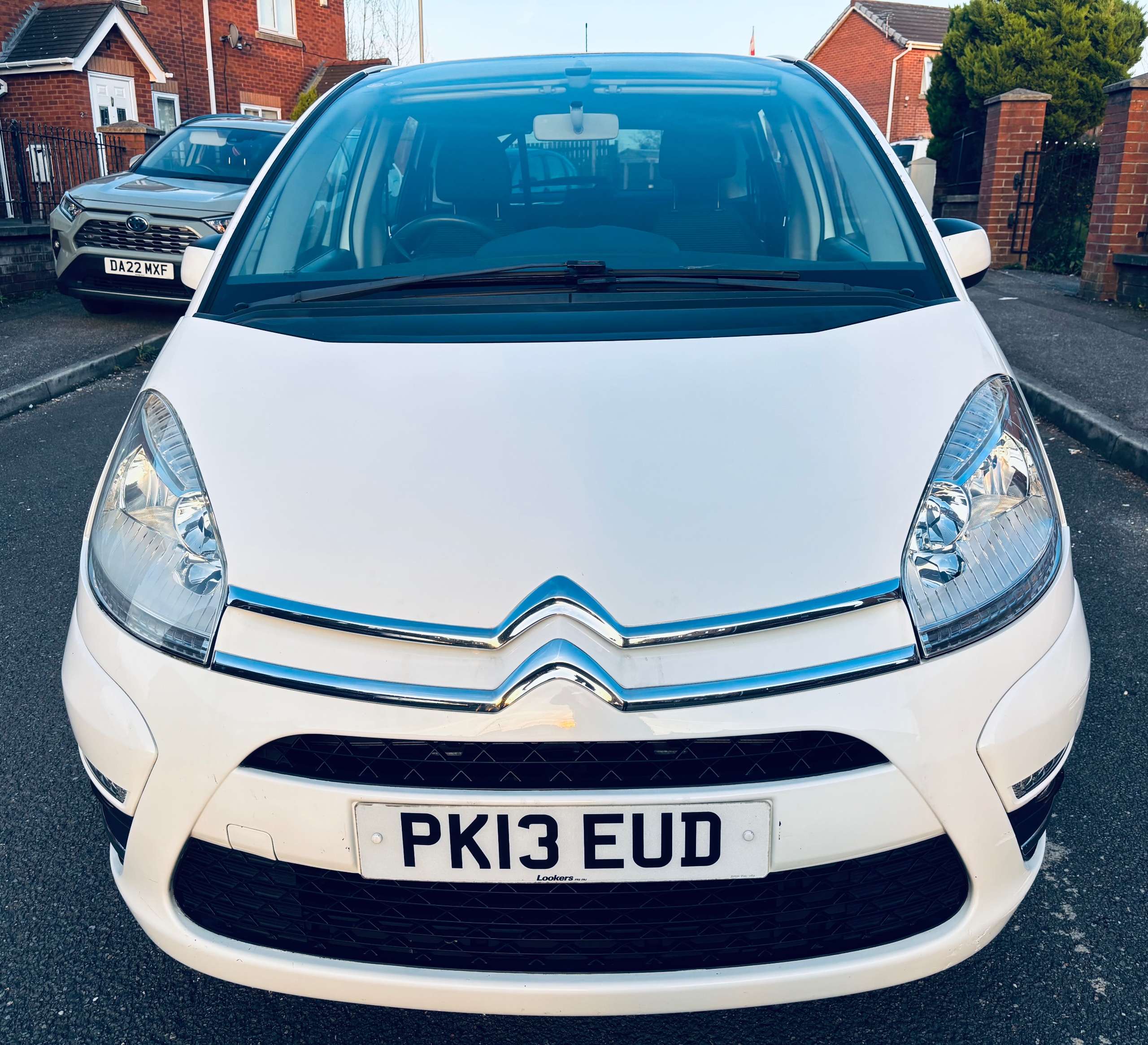 A 2013 CITROEN C4 PICASSO 1.6 e-HDi Airdream Edition MPV 5dr Diesel EGS6 Euro 5 (s/s) (110 ps) A 2013 CITROEN C4 PICASSO 1.6 e-HDi Airdream Edition MPV 5dr Diesel EGS6 Euro 5 (s/s) (110 ps)