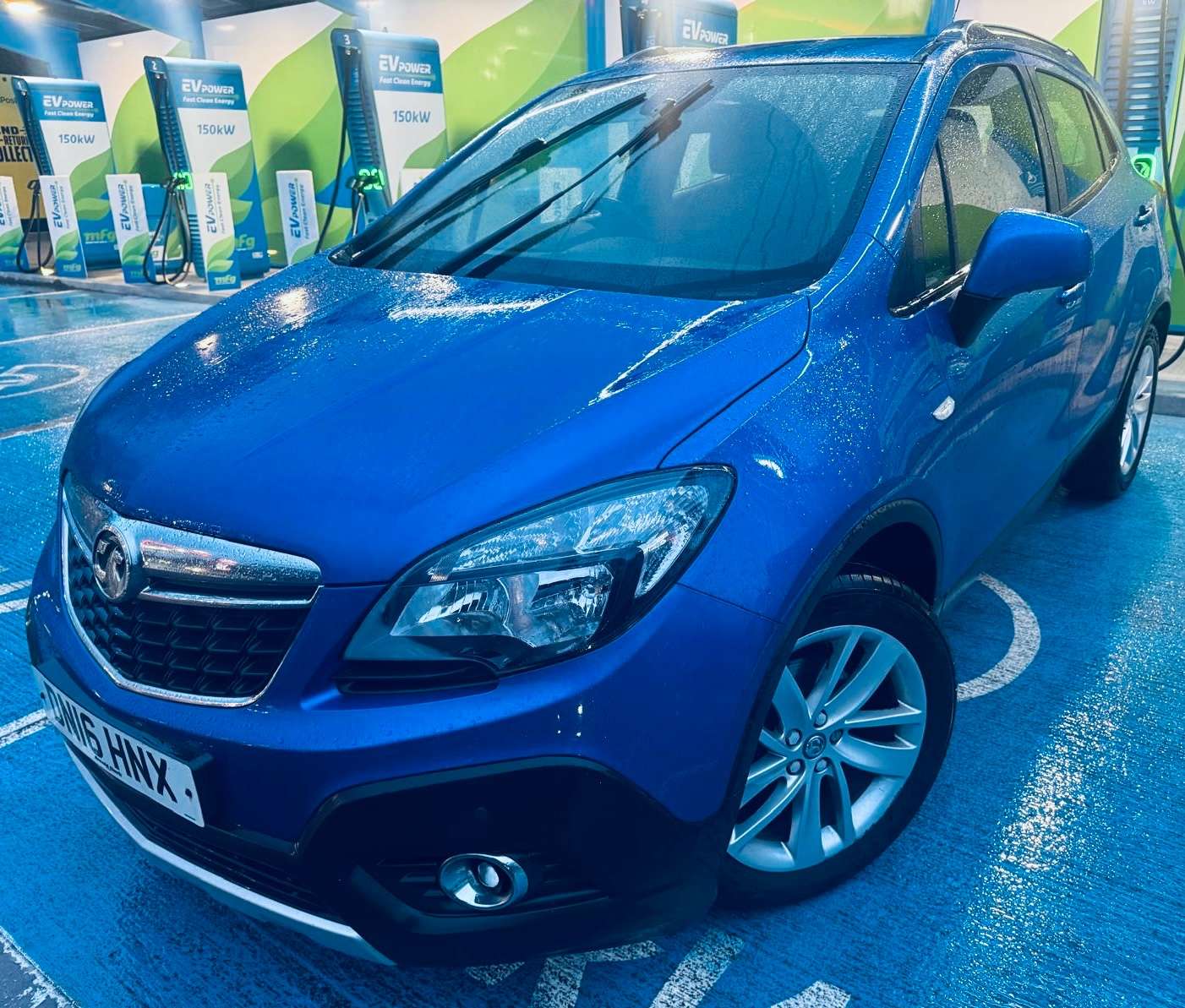 A 2016 VAUXHALL MOKKA 1.6i Exclusiv SUV 5dr Petrol Manual 2WD Euro 6 (s/s) (115 ps) A 2016 VAUXHALL MOKKA 1.6i Exclusiv SUV 5dr Petrol Manual 2WD Euro 6 (s/s) (115 ps)