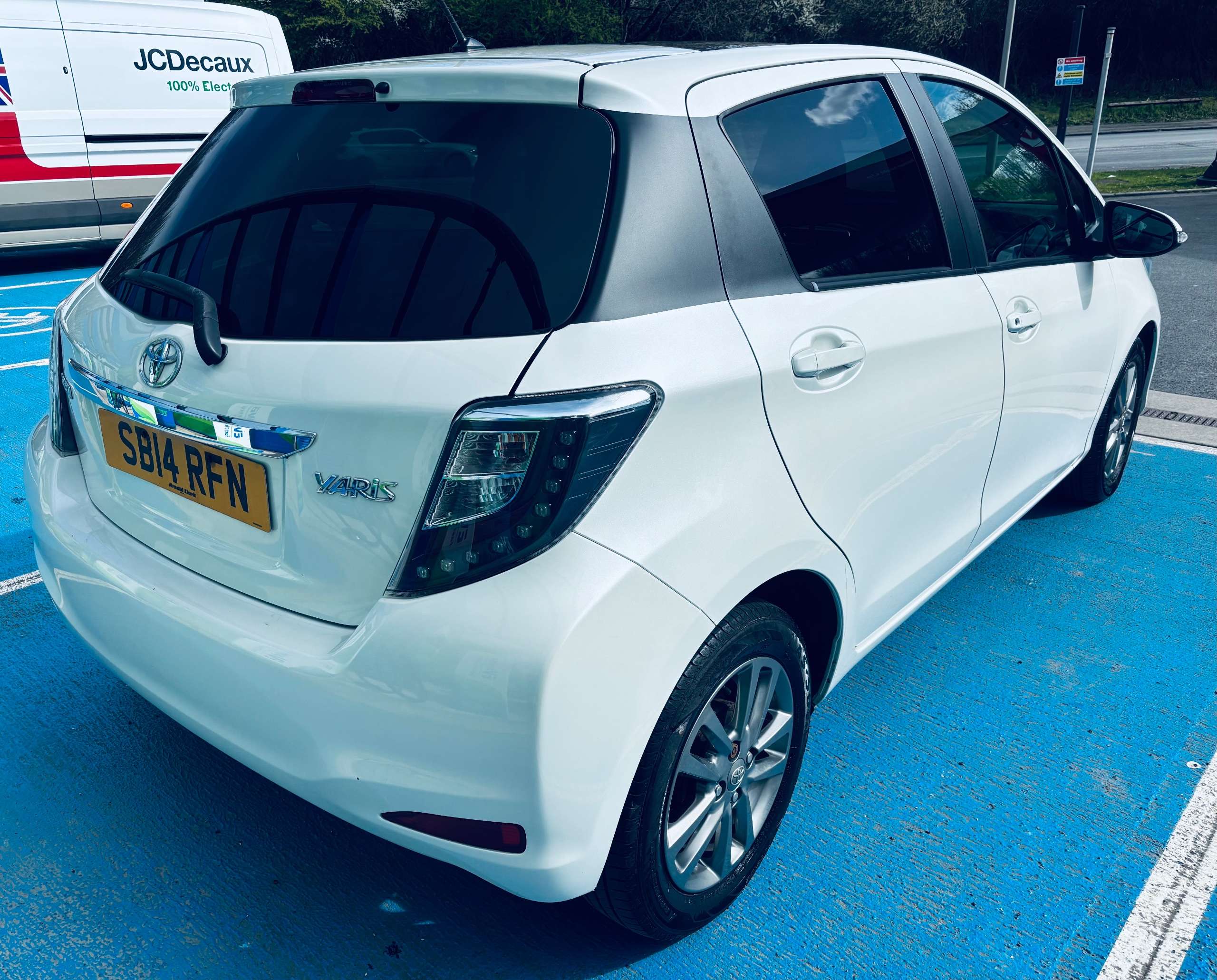 2014 TOYOTA YARIS 2014 TOYOTA YARIS