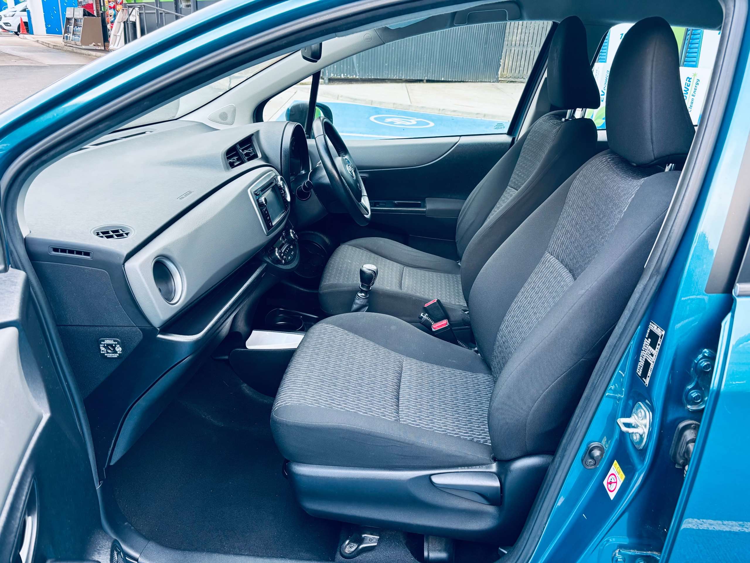 2014 TOYOTA YARIS 2014 TOYOTA YARIS