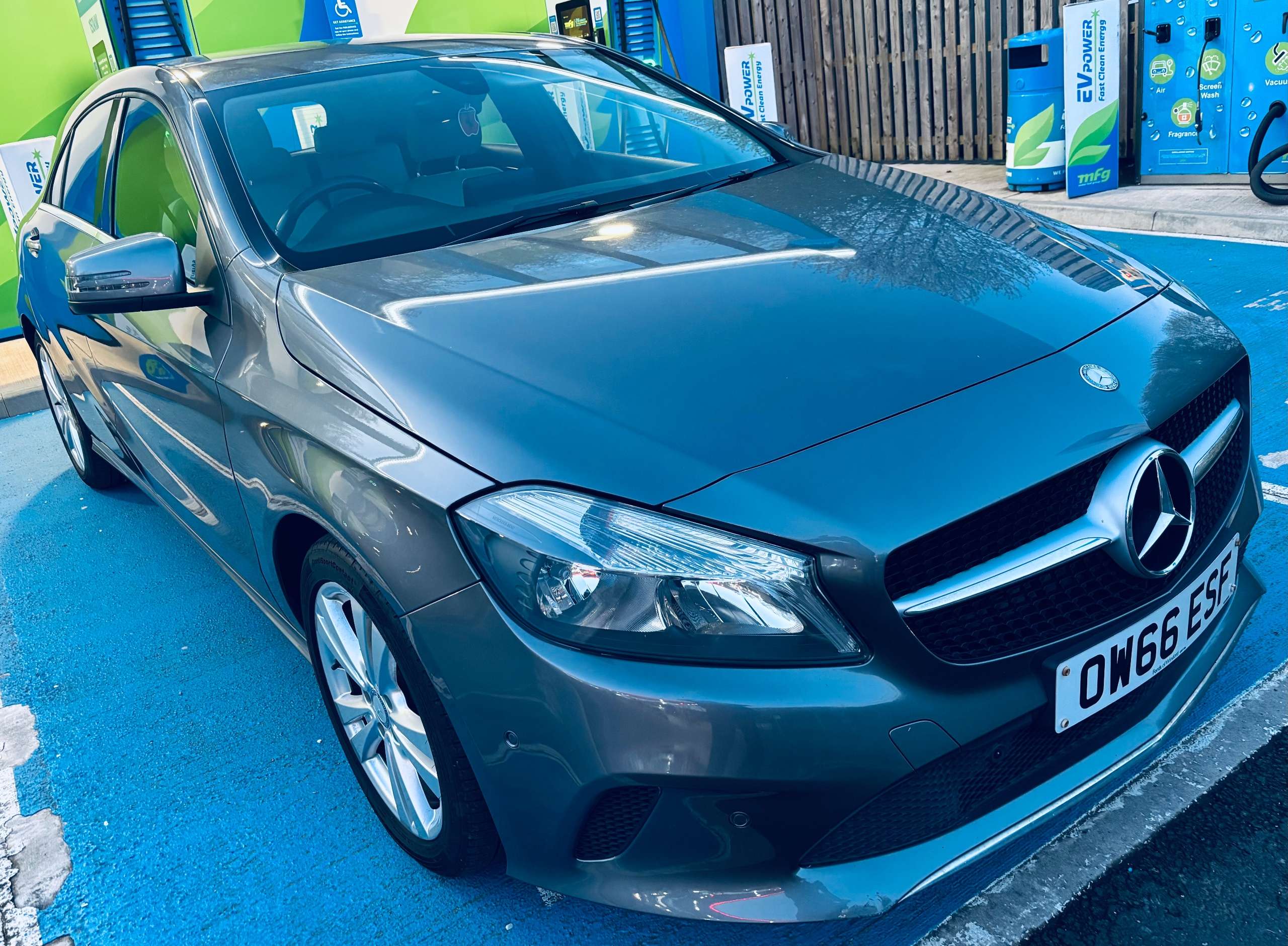 A 2017 MERCEDES-BENZ A CLASS 1.5 A180d Sport (Executive) Hatchback 5dr Diesel Manual Euro 6 (s/s) (109 ps) A 2017 MERCEDES-BENZ A CLASS 1.5 A180d Sport (Executive) Hatchback 5dr Diesel Manual Euro 6 (s/s) (109 ps)