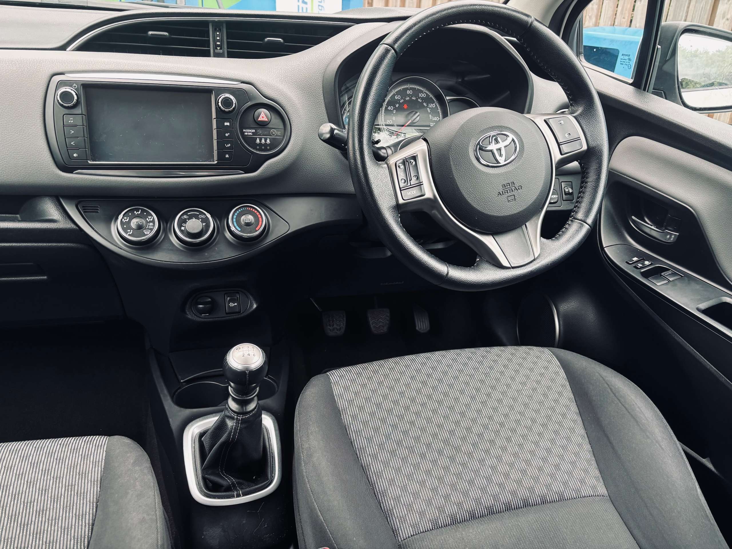 2015 TOYOTA YARIS 2015 TOYOTA YARIS