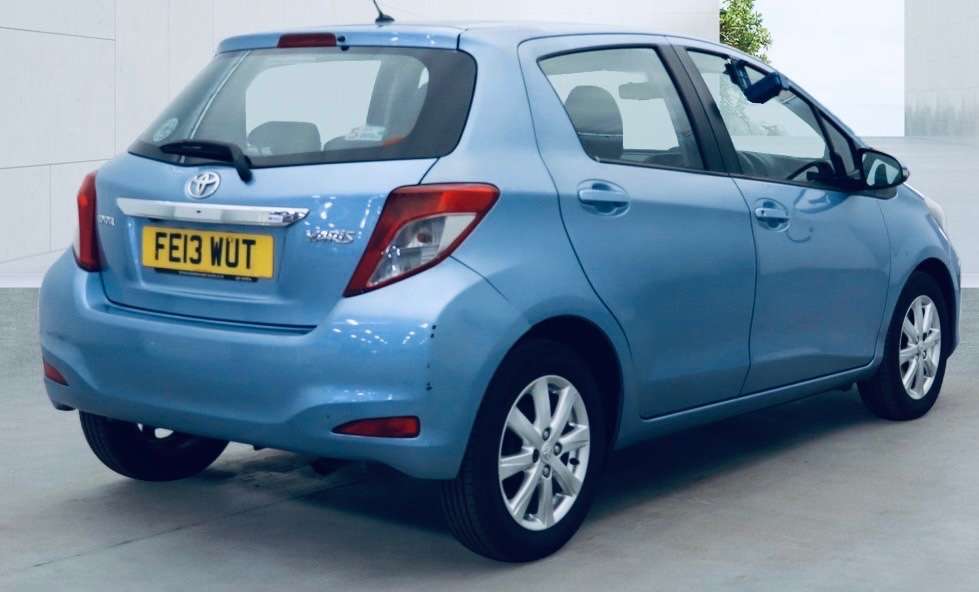 2013 TOYOTA YARIS 2013 TOYOTA YARIS