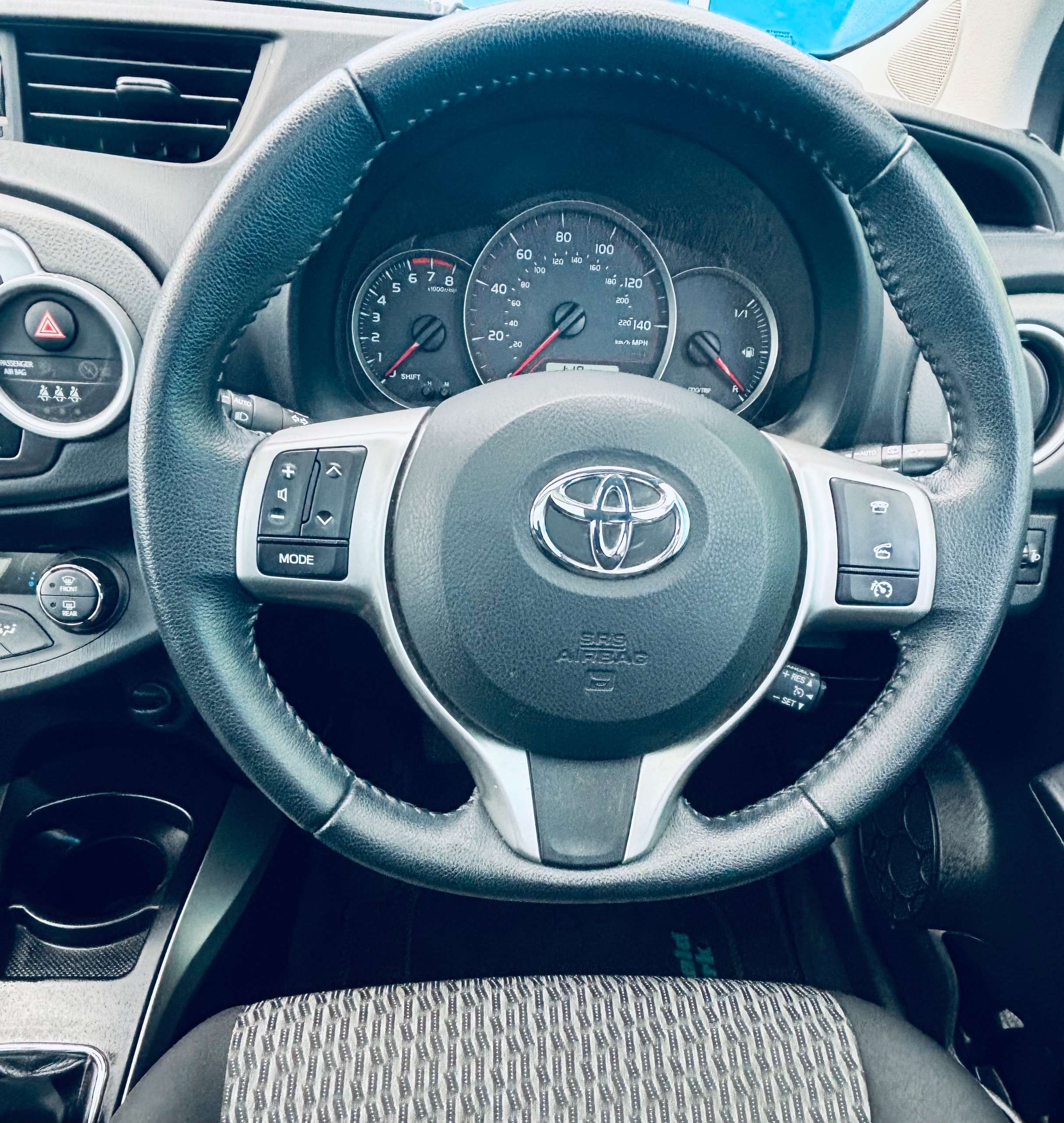 2014 TOYOTA YARIS 2014 TOYOTA YARIS