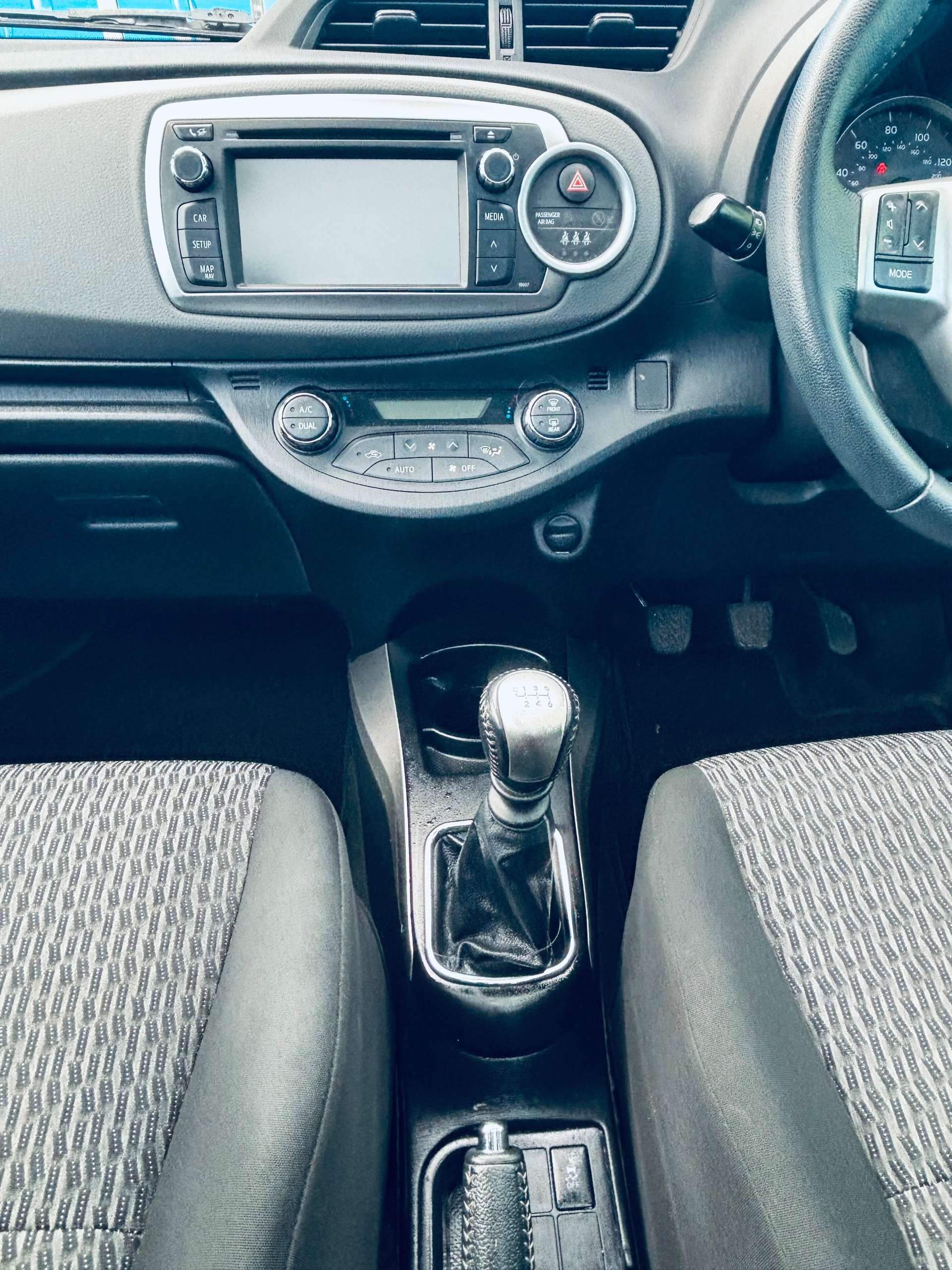 2014 TOYOTA YARIS 2014 TOYOTA YARIS