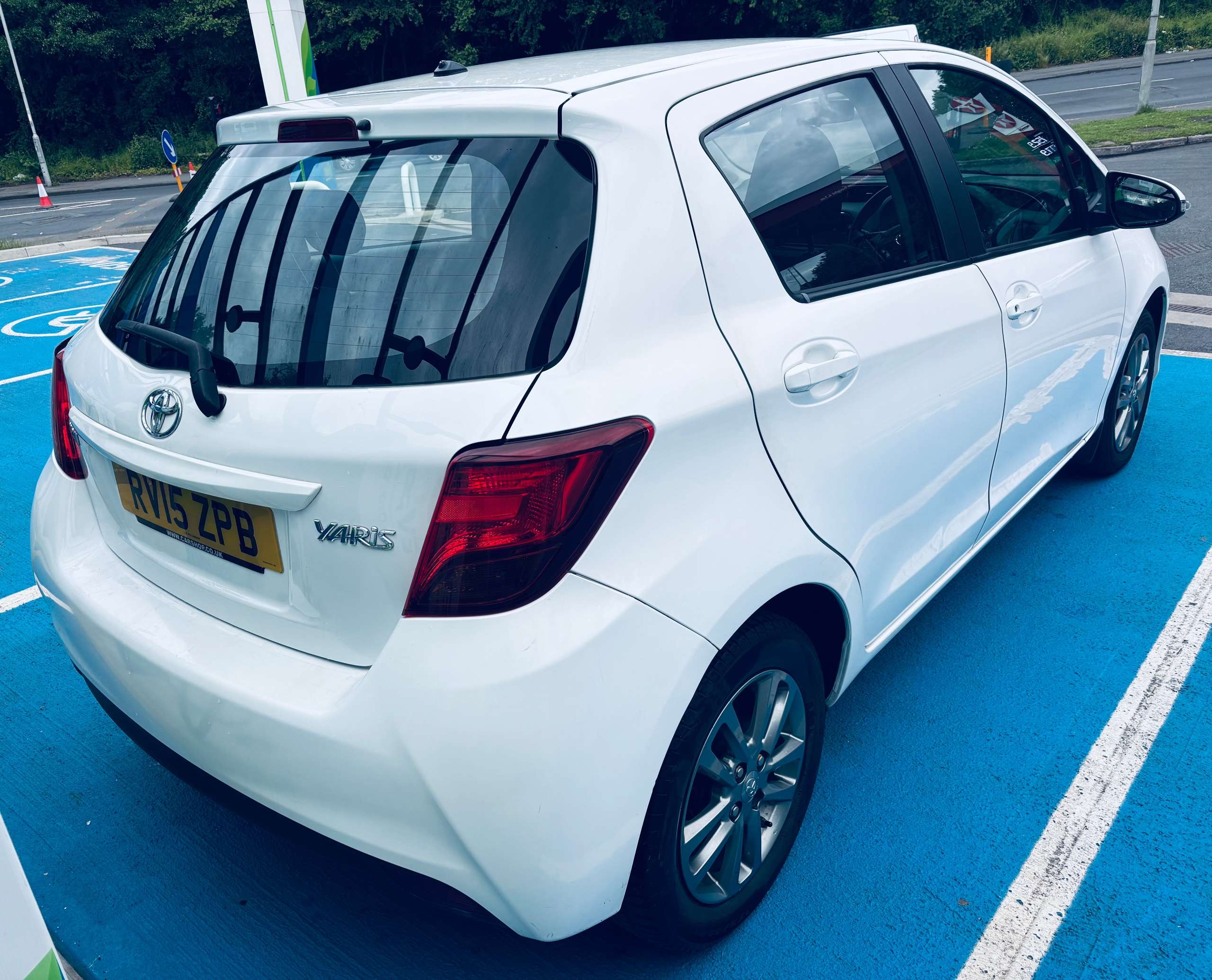 2015 TOYOTA YARIS 2015 TOYOTA YARIS