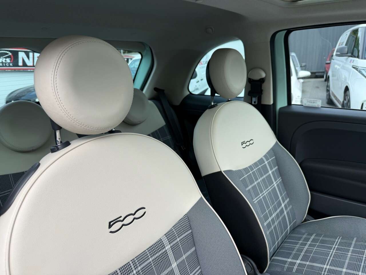 2016 FIAT 500 2016 FIAT 500