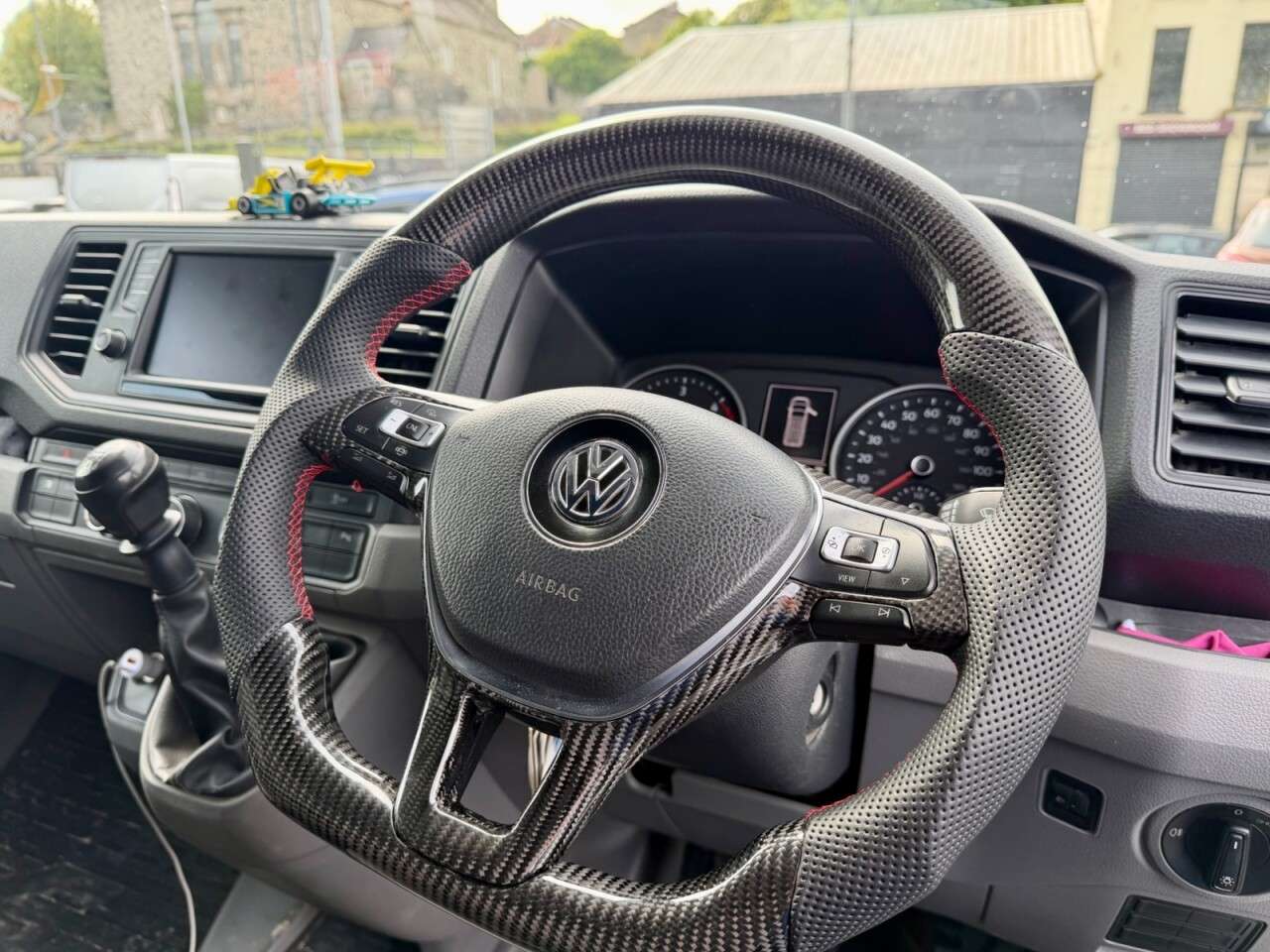 A 2020 VOLKSWAGEN CRAFTER 2.0 TDI CR35 Trendline Panel Van 5dr Diesel Manual FWD LWB High Roof Euro 6 A 2020 VOLKSWAGEN CRAFTER 2.0 TDI CR35 Trendline Panel Van 5dr Diesel Manual FWD LWB High Roof Euro 6