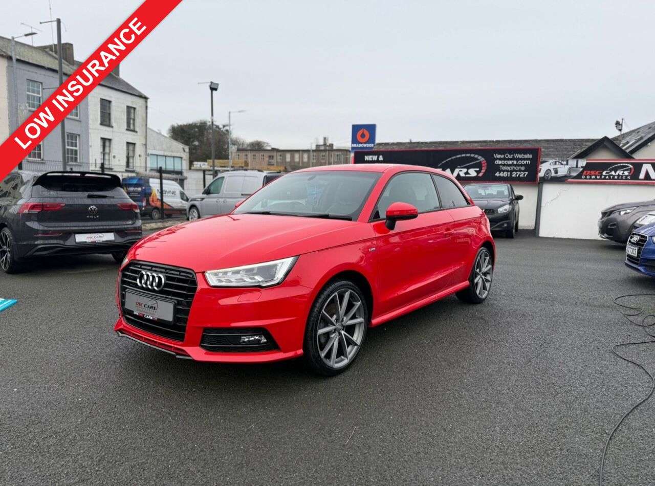 A 2016 AUDI A1 1.6 TDI Black Edition Hatchback 3dr Diesel Manual Euro 6 (s/s) (116 ps) S L A 2016 AUDI A1 1.6 TDI Black Edition Hatchback 3dr Diesel Manual Euro 6 (s/s) (116 ps) S L