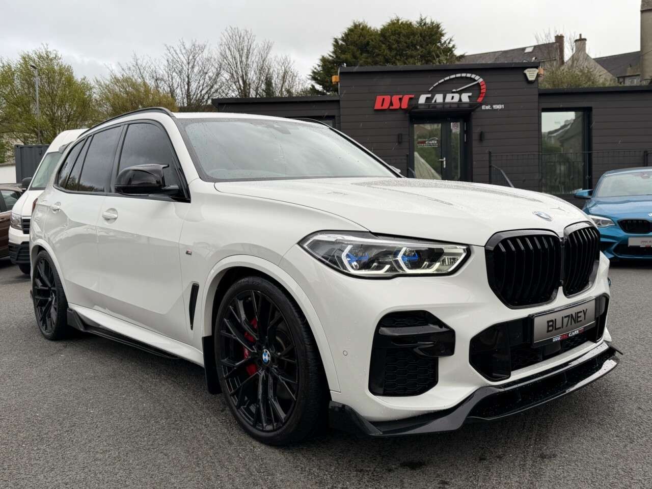 A 2023 BMW X5 3.0 40d MHT M Sport SUV 5dr Diesel Hybrid Auto xDrive Euro 6 (s/s) (340 ps) A 2023 BMW X5 3.0 40d MHT M Sport SUV 5dr Diesel Hybrid Auto xDrive Euro 6 (s/s) (340 ps)