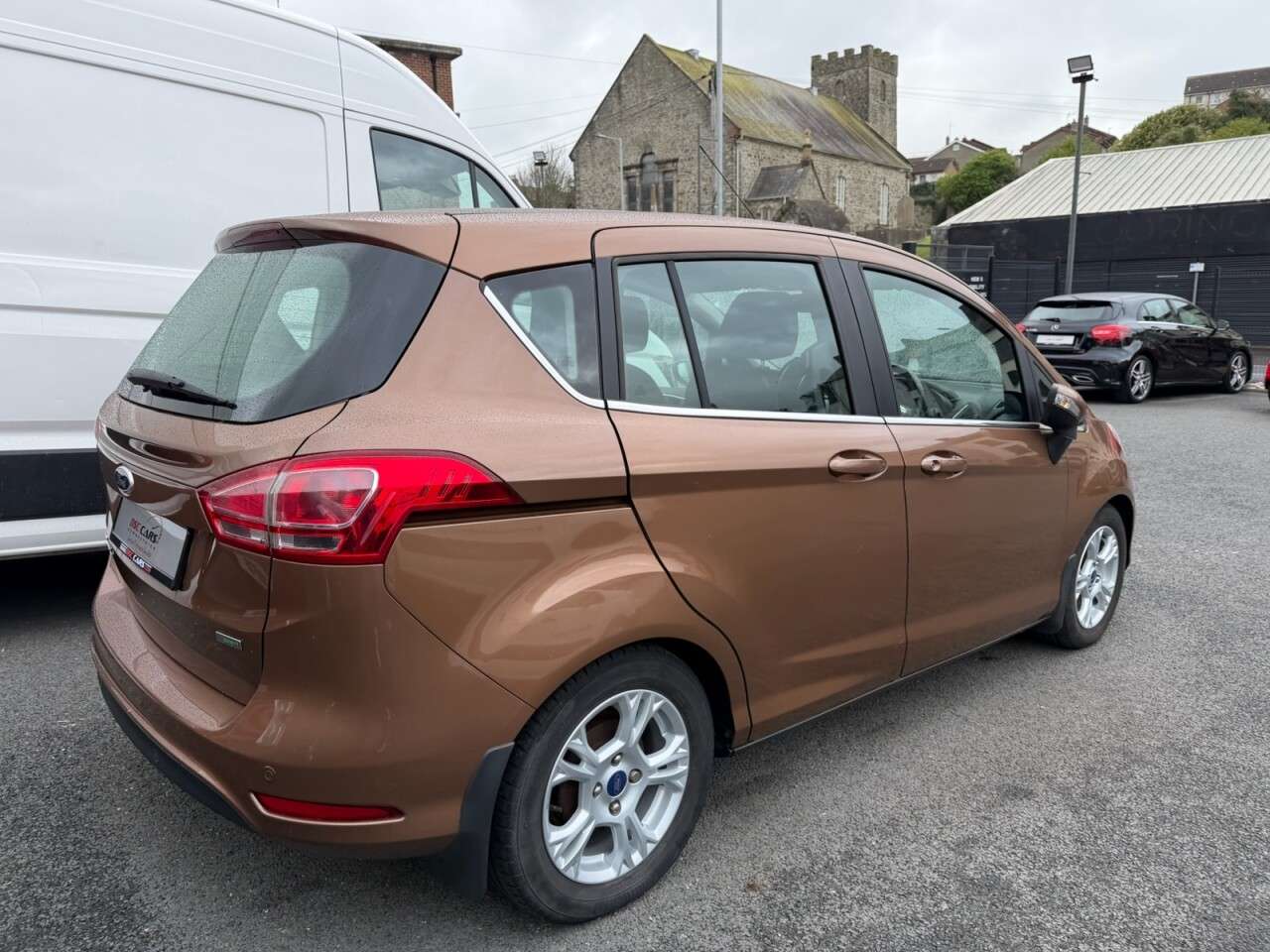 A 2014 FORD B-MAX 1.0T EcoBoost Zetec MPV 5dr Petrol Manual Euro 5 (100 ps) ONE OWNER FRON NE A 2014 FORD B-MAX 1.0T EcoBoost Zetec MPV 5dr Petrol Manual Euro 5 (100 ps) ONE OWNER FRON NE