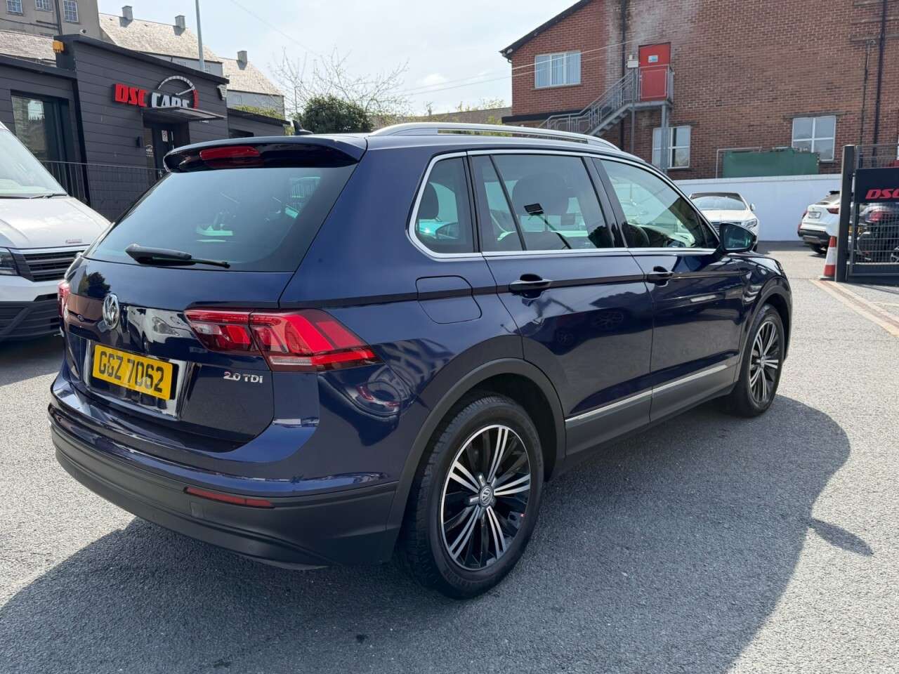 2017 VOLKSWAGEN TIGUAN 2017 VOLKSWAGEN TIGUAN