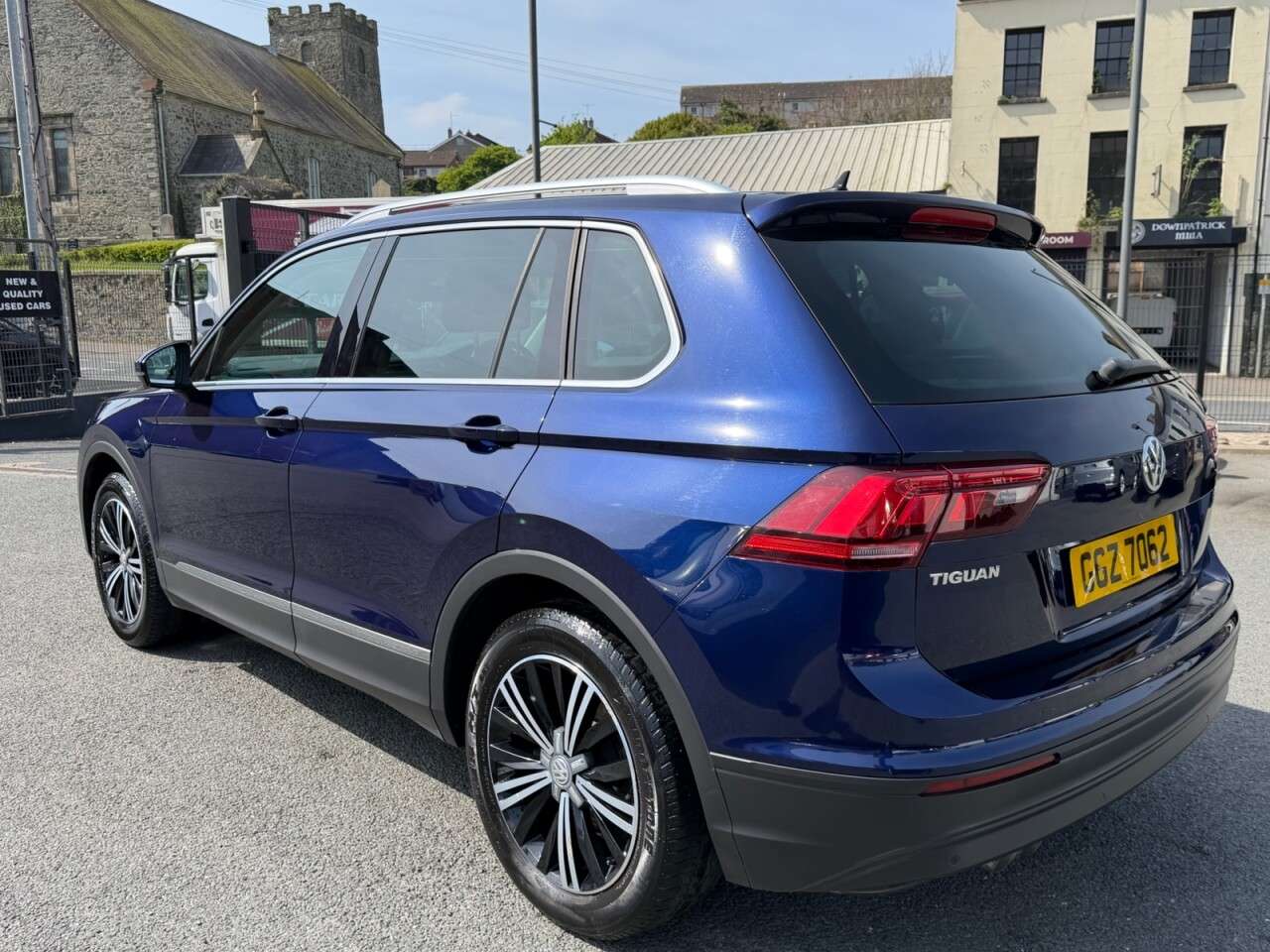 2017 VOLKSWAGEN TIGUAN 2017 VOLKSWAGEN TIGUAN