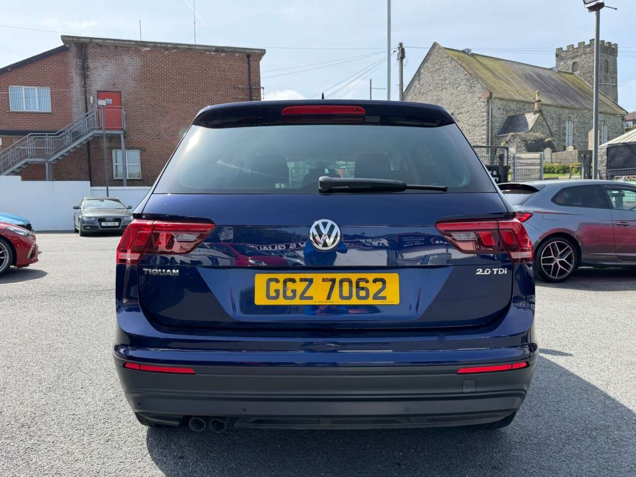 2017 VOLKSWAGEN TIGUAN 2017 VOLKSWAGEN TIGUAN