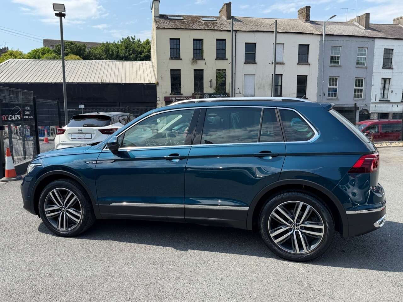 A 2023 VOLKSWAGEN TIGUAN 1.5 TSI Elegance SUV 5dr Petrol DSG Euro 6 (s/s) (150 ps) A 2023 VOLKSWAGEN TIGUAN 1.5 TSI Elegance SUV 5dr Petrol DSG Euro 6 (s/s) (150 ps)