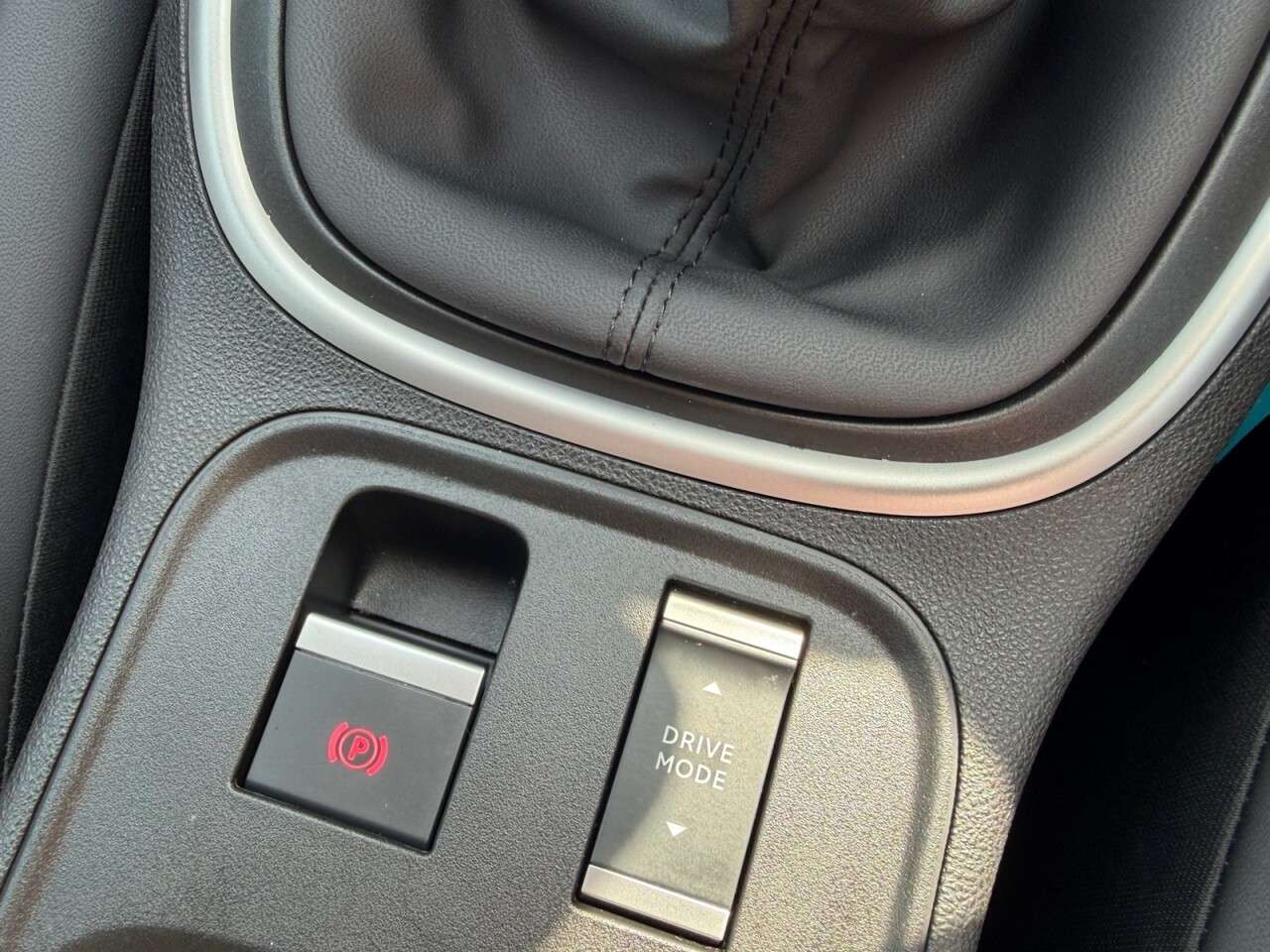 2024 JEEP AVENGER 2024 JEEP AVENGER