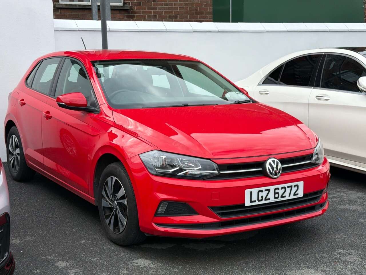 A 2018 VOLKSWAGEN POLO 1.0 TSI SE Hatchback 5dr Petrol Manual Euro 6 (s/s) (95 ps) A 2018 VOLKSWAGEN POLO 1.0 TSI SE Hatchback 5dr Petrol Manual Euro 6 (s/s) (95 ps)