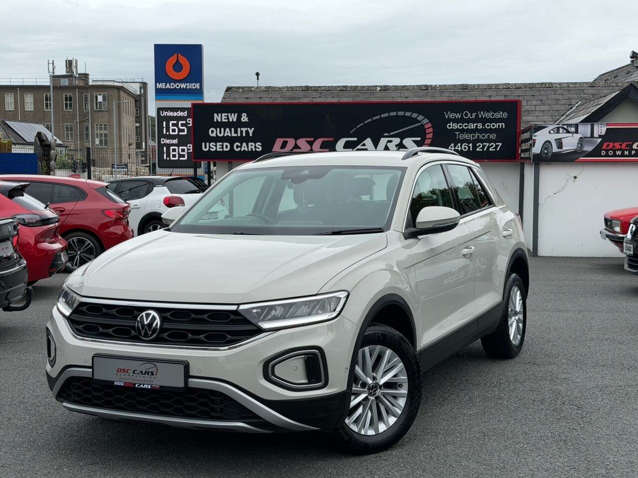 A 2024 VOLKSWAGEN T-ROC 1.0 TSI Life SUV 5dr Petrol Manual Euro 6 (s/s) (115 ps) A 2024 VOLKSWAGEN T-ROC 1.0 TSI Life SUV 5dr Petrol Manual Euro 6 (s/s) (115 ps)