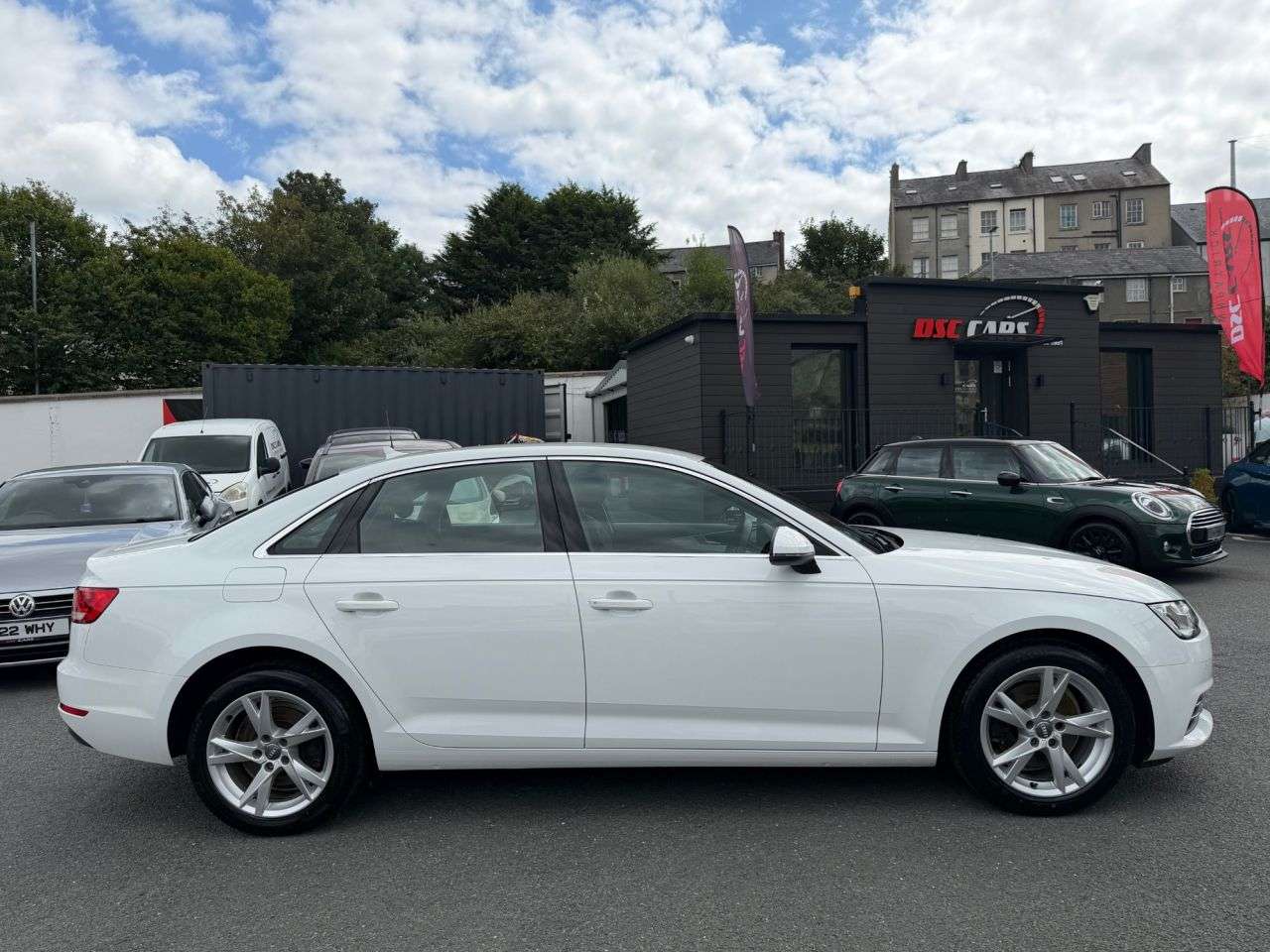 A 2017 AUDI A4 1.4 TFSI Sport Saloon 4dr Petrol Manual Euro 6 (s/s) (150 ps) A 2017 AUDI A4 1.4 TFSI Sport Saloon 4dr Petrol Manual Euro 6 (s/s) (150 ps)
